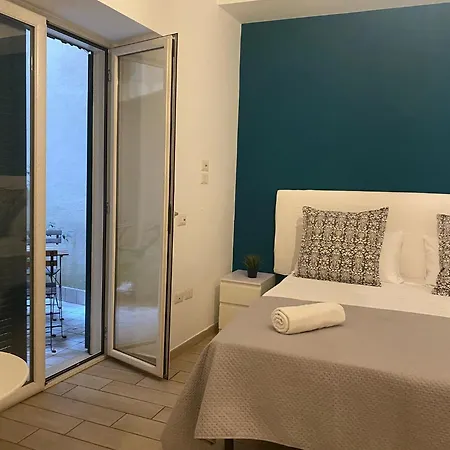 Duomo Oda ve Kahvaltı 3*